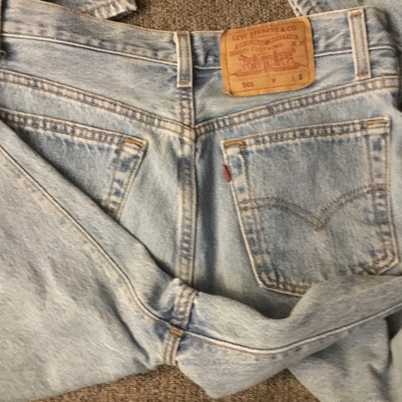 Vintage Women’s Levi's 501 Button Fly Jeans Made in USA - Picture 7 of 10